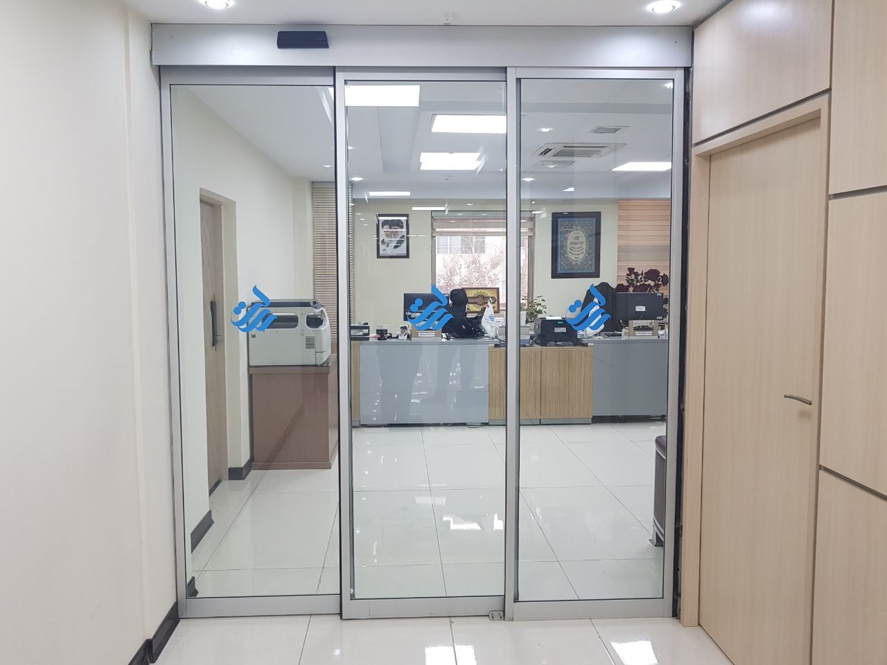 درب اتوماتیک شیشه ای تلسکوپی