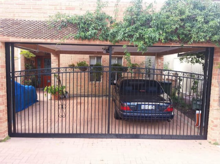 ابعاد درب پارکینگ